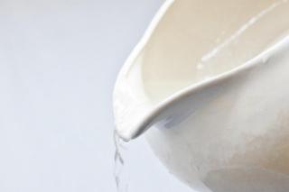 【特価セール中】ビオトープ鴨口陶器鉢 白：画像5