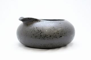 【特価セール中】ビオトープ鴨口陶器鉢 黒：画像1