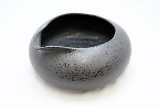 【特価セール中】ビオトープ鴨口陶器鉢 黒：画像2