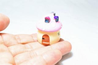 コケリウムフィギュア きのこのお家M ピンク：画像3