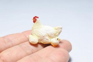 コケリウムフィギュア ニワトリ メス ヒヨコ：画像3